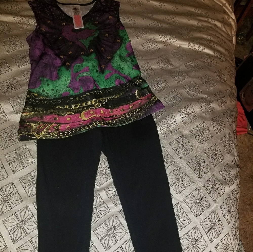 outfit from Disney  size 7/8